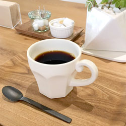 1610_cafe_2_250.jpg
